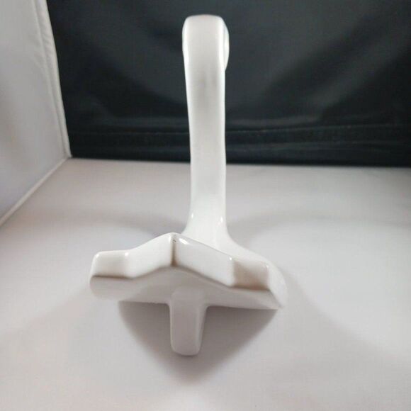 Vintage 80's White Ceramic SWAN Statue Hand Towel Holder - Picture 9 of 10